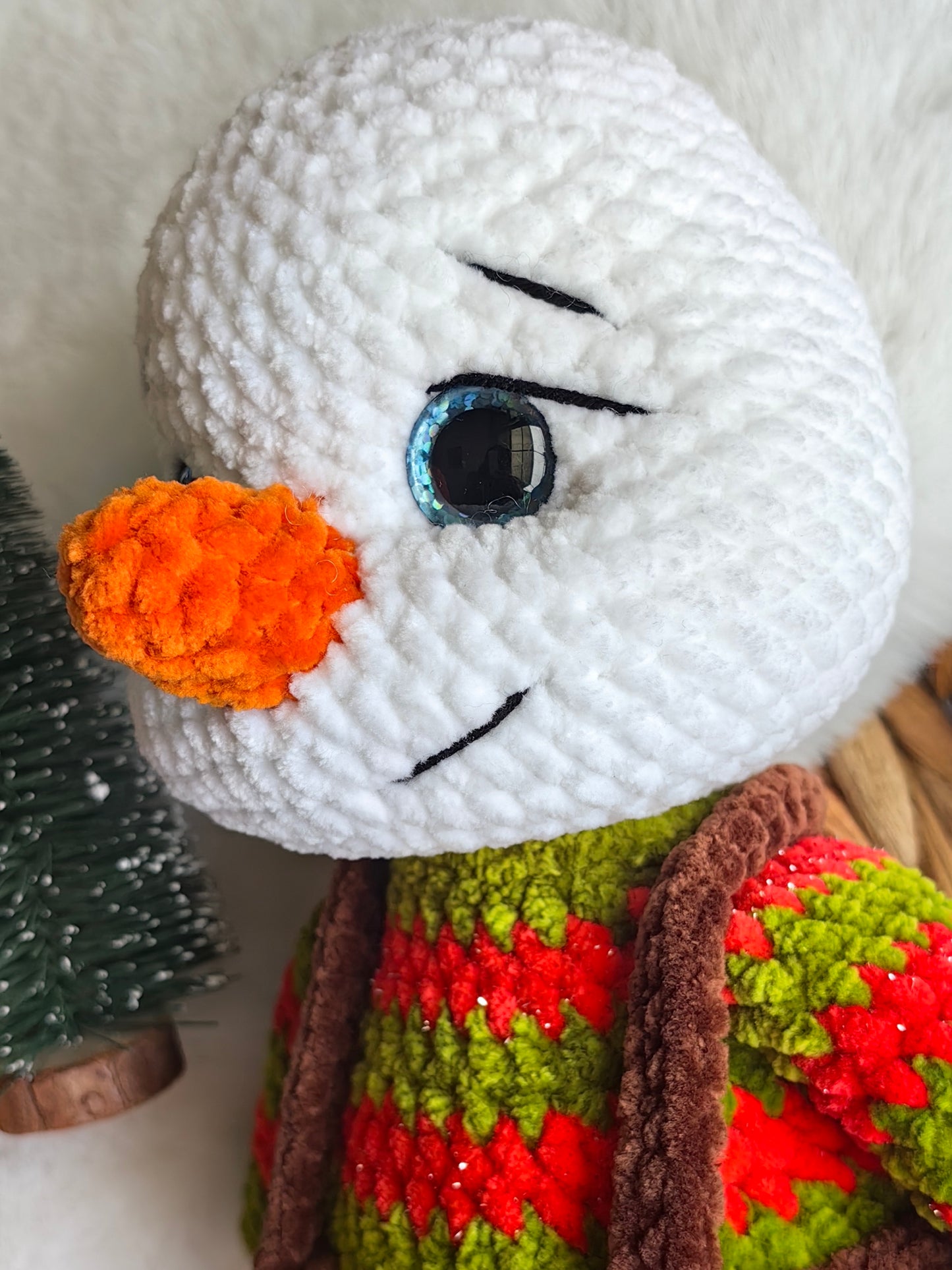 Снежен човек Амигуруми  готово изделие