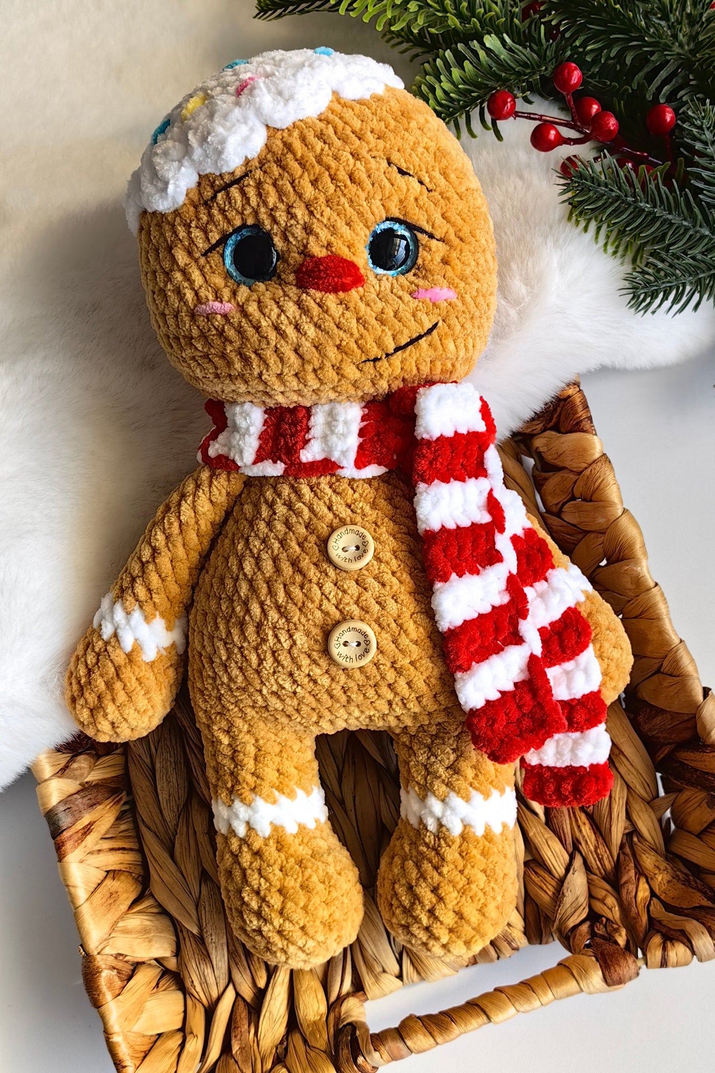 Коледна бисквитка Джинджифилово човече Амигуруми готово изделие
